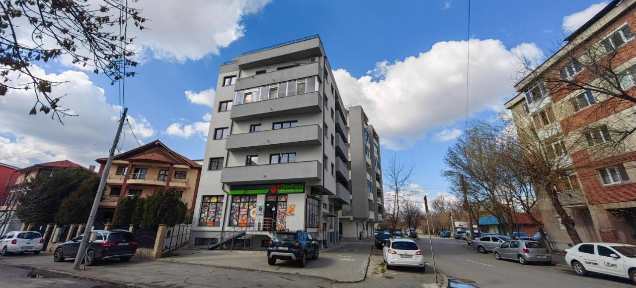 Apartament 1 Mai Bloc Nou-Self Check-In Craiova Exteriér fotografie